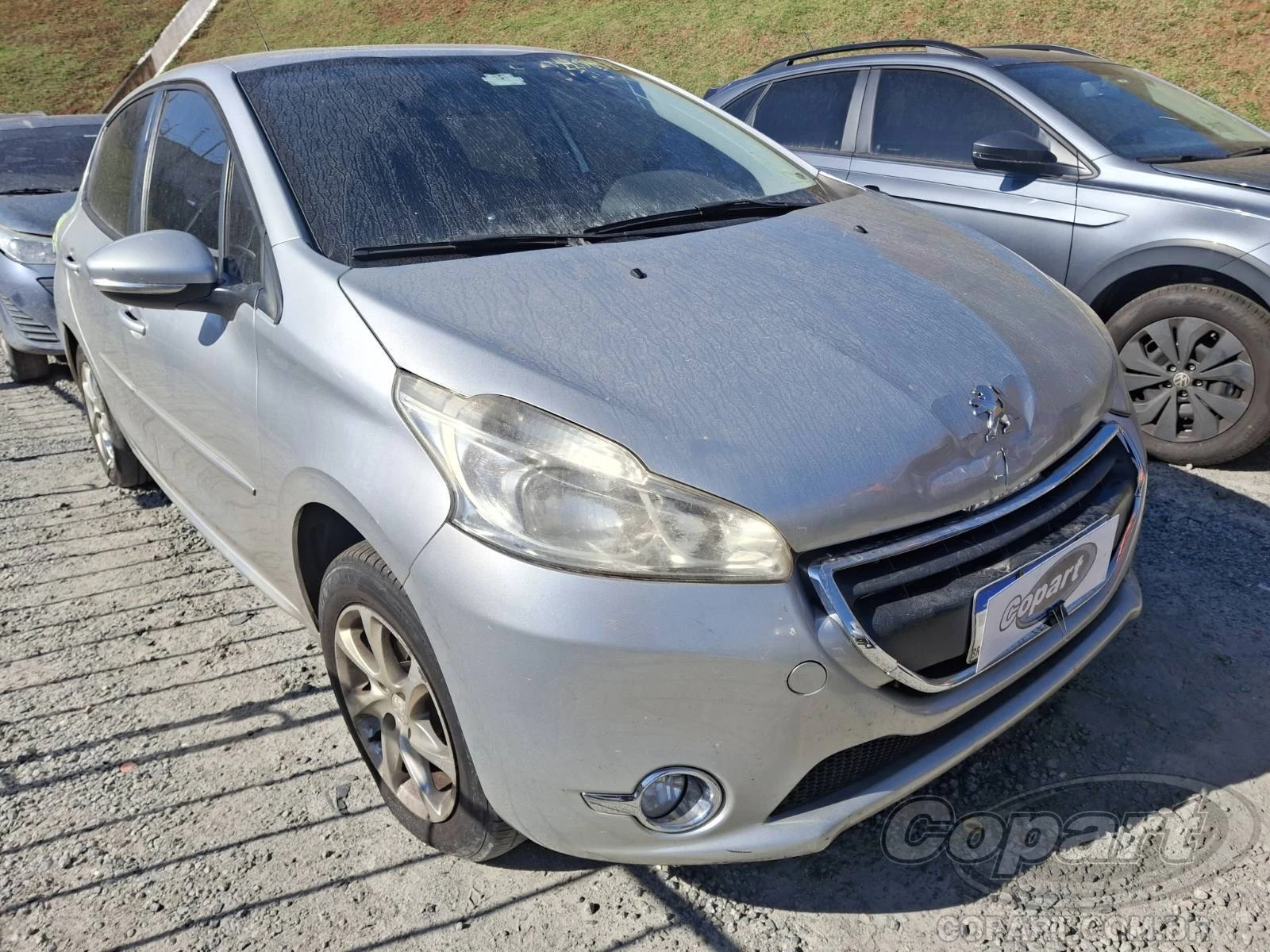 Peugeot 208 Active Pack 2015 1.6 16V VVT Automático em Itaquaquecetuba - São Paulo