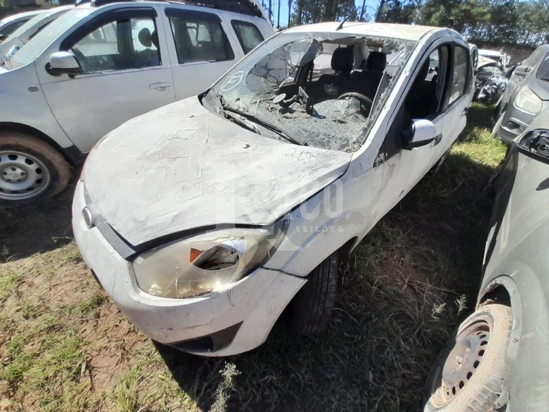 Ford Fiesta Sedan 1.6 em Mogi Das Cruzes - São Paulo