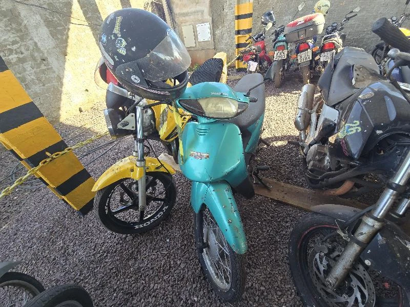Honda Biz C100 Biz 2000 em Toledo - Paraná