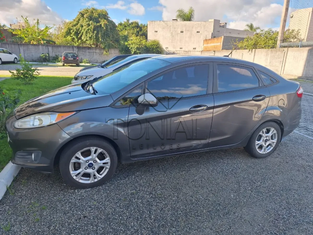Ford Fiesta SD 1.6 LSE 2014 2015