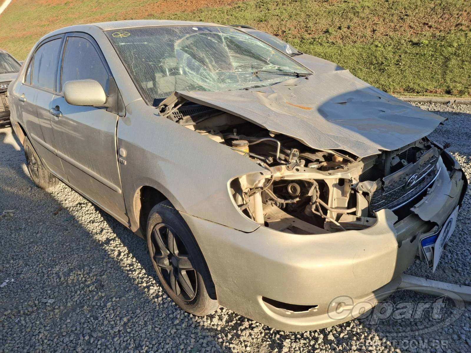 Toyota Corolla XLi 2005 1.6 16V em Itaquaquecetuba - São Paulo