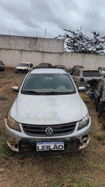 Volkswagen Saveiro CE Cross 2011 1.6 em Irecê - Bahia