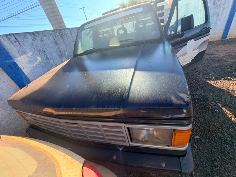 Chevrolet D20 Custom 1989 Preto Diesel em Macedônia - São Paulo