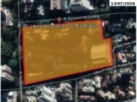 Terreno com 2 Edificações em Rio Branco, Porto Alegre/RS em Porto Alegre - Rio Grande do Sul