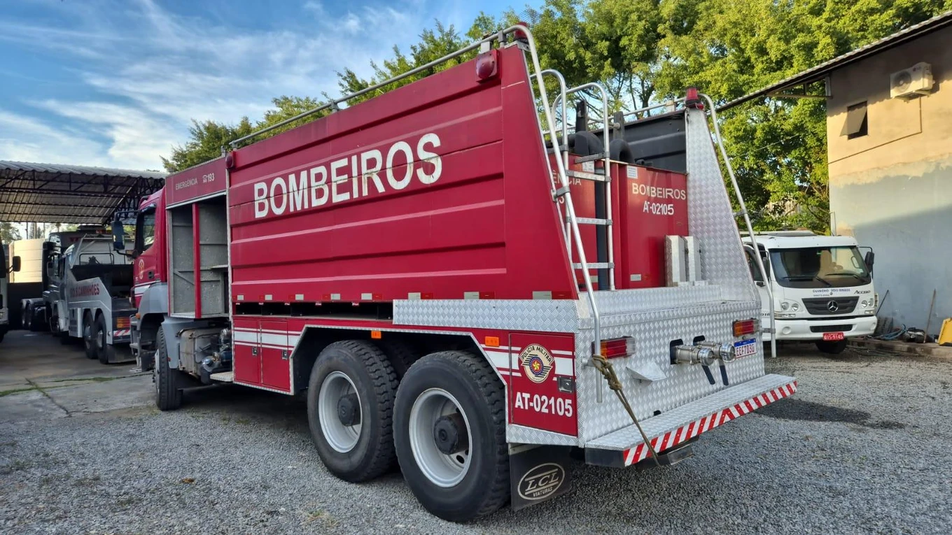 Carroceria Tanque Bombeiro 12.000 Litros em Jaraguá Do Sul - Santa Catarina