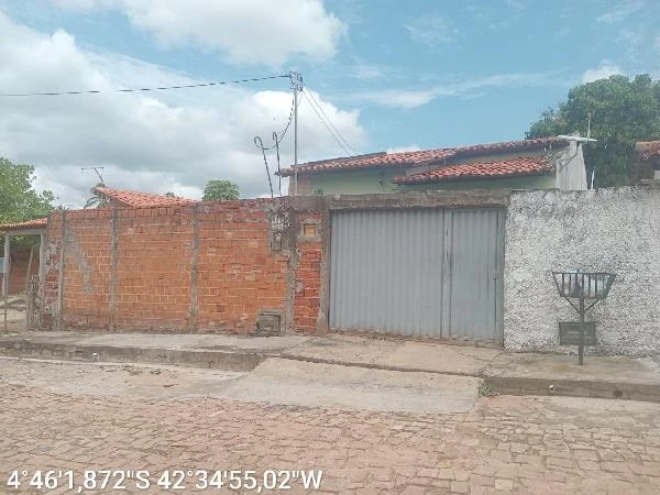 Casa com 3 Quartos em Jose de Freitas/PI em Jose De Freitas - Piauí