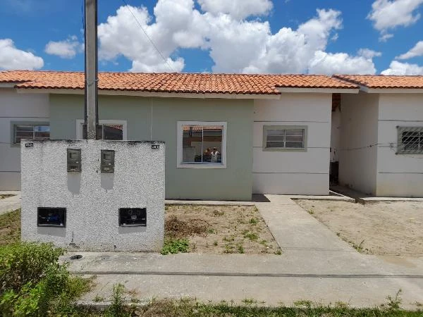 Casa com 2 Quartos em Feira de Santana/BA em Feira De Santana - Bahia