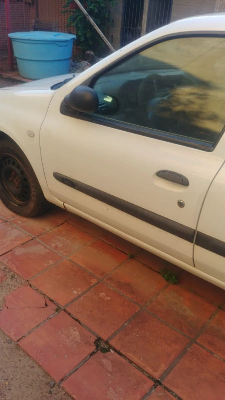 Renault Clio Aut1016Vh 2007/2008 em Canoas - Rio Grande do Sul