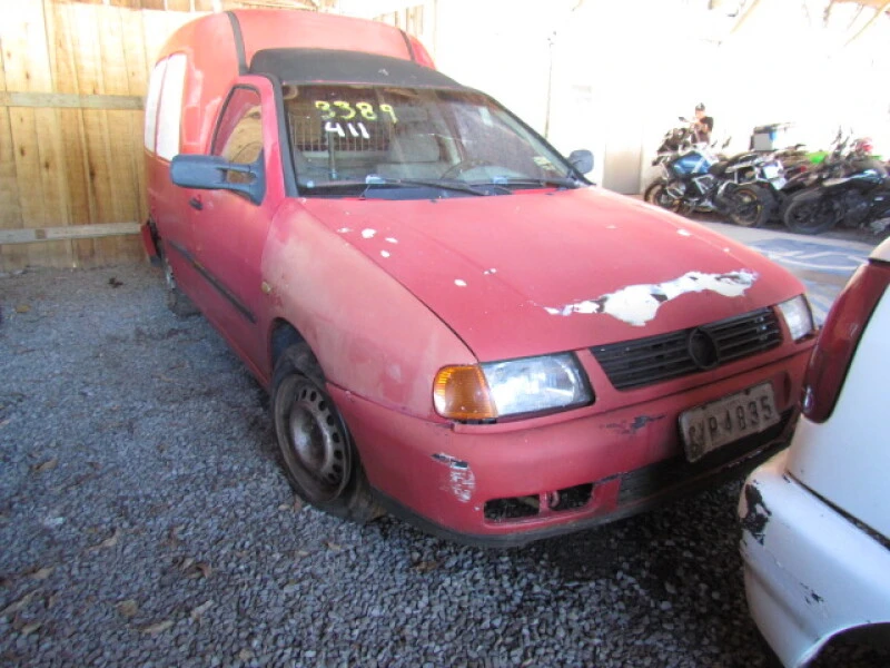 Volkswagen Van Vermelha em Farroupilha - Rio Grande do Sul