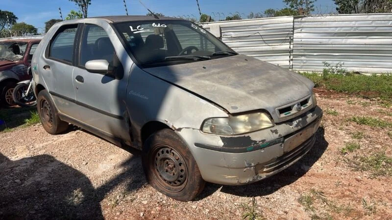 Fiat Palio Fire 2005/2006 Prata em Campo Grande - Mato Grosso do Sul