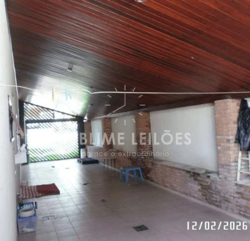 Casa com 3 Quartos e 2 Suítes em Jacareí/SP em Jacareí - São Paulo