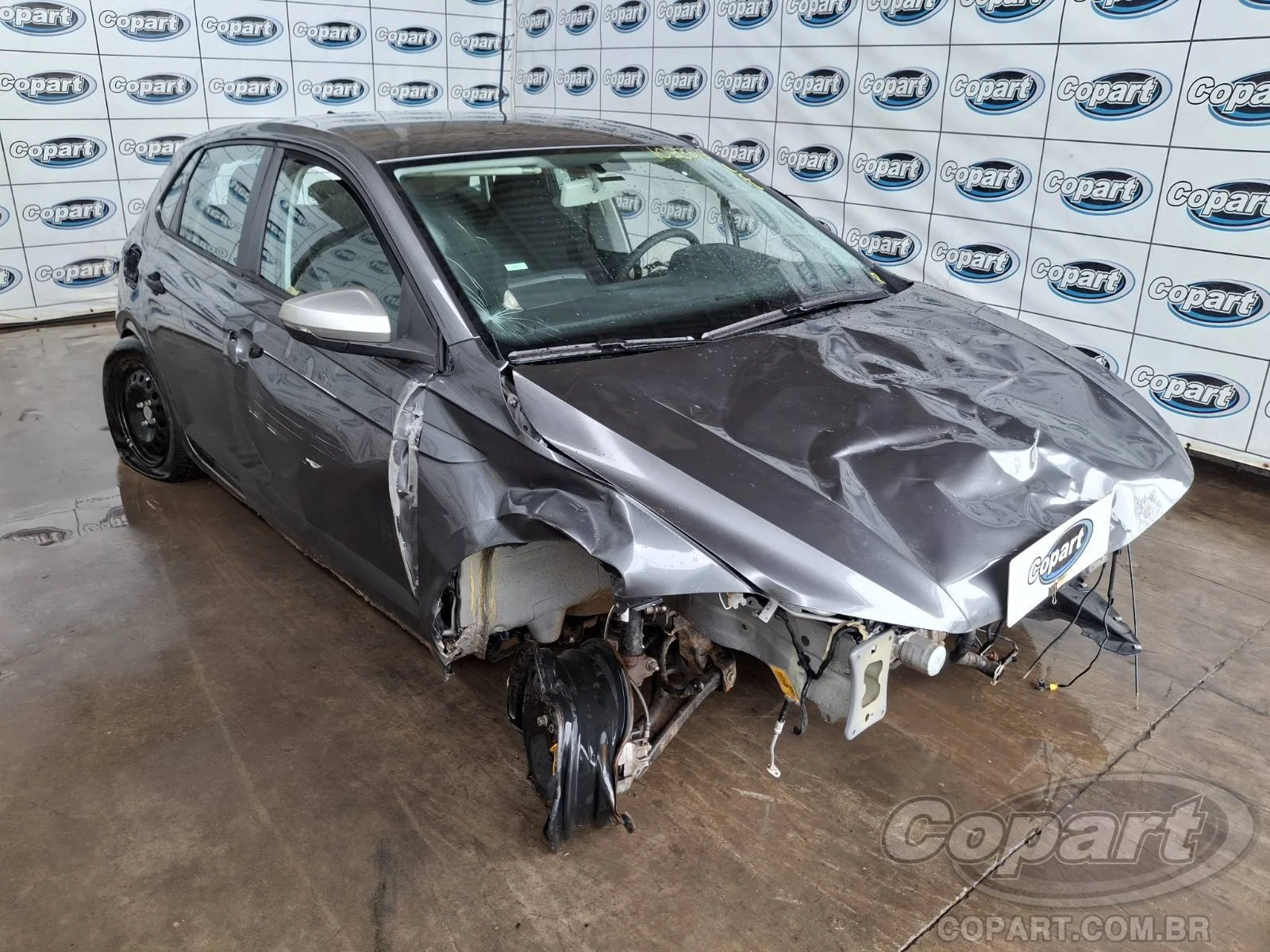 Volkswagen Polo Track 2026 1.0 MPI em Candeias - Bahia