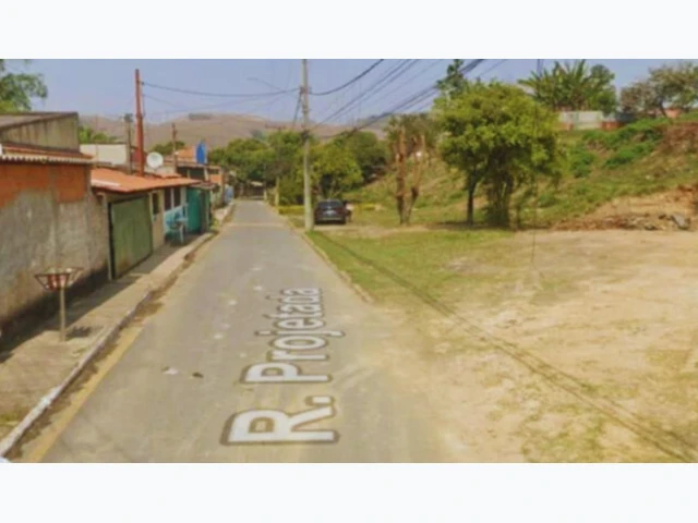 Terreno no Centro em Itatiaia/RJ em Itatiaia - Rio de Janeiro