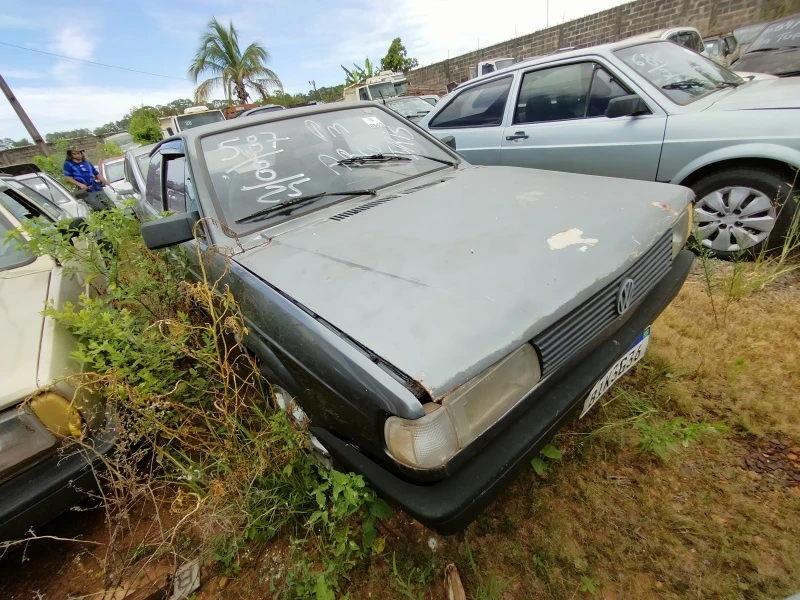 Volkswagen Sedan Sucata Inservível  Motor em Tupã - São Paulo
