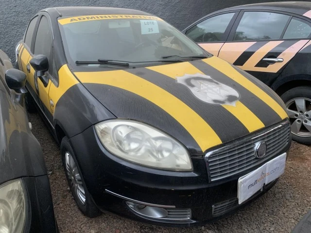 Fiat Linea Essence 1.8 2012 em null
