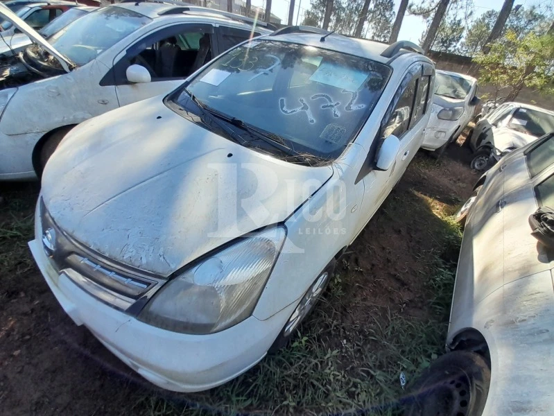 Nissan Livina Livina 18S em Mogi Das Cruzes - São Paulo