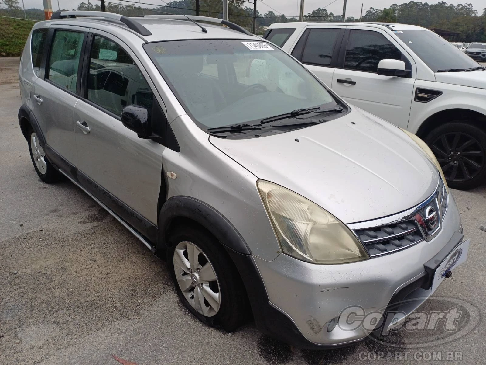 Nissan Livina 2014 1.8 16V em Embu Das Artes - São Paulo