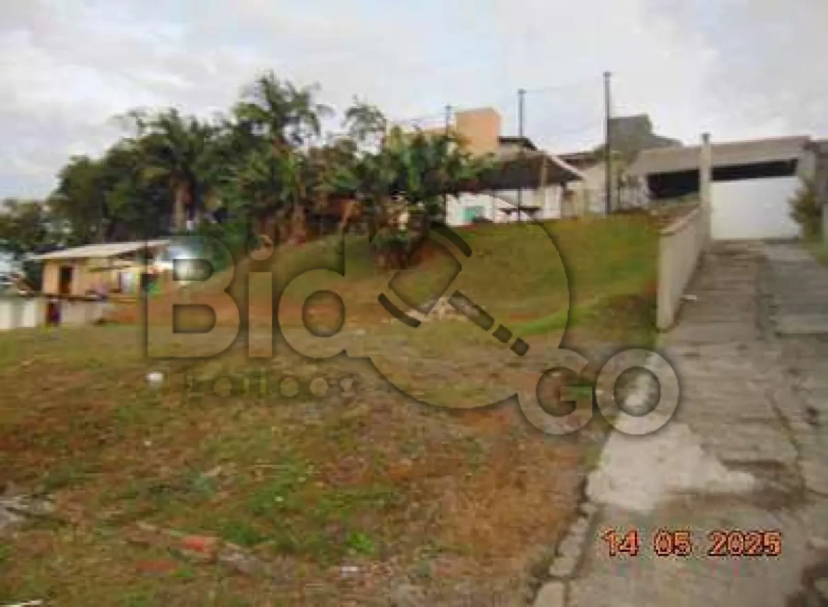 Terreno no Rua Leopoldo Beninca em Joinville/SC em Joinville - Santa Catarina