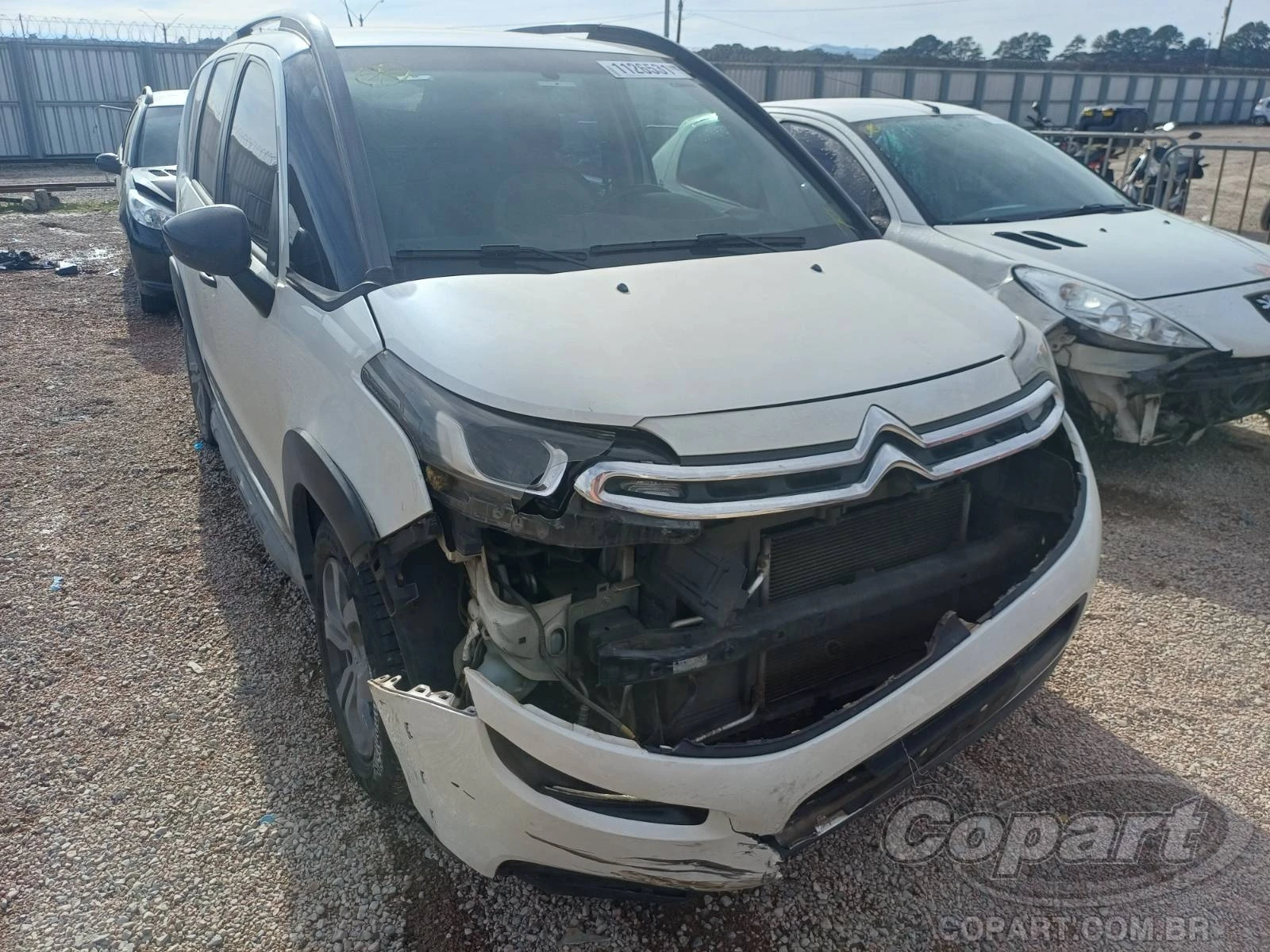 Citroën AirCross Feel 2016 1.6 16V VVT Flex em São José Dos Pinhais - Paraná