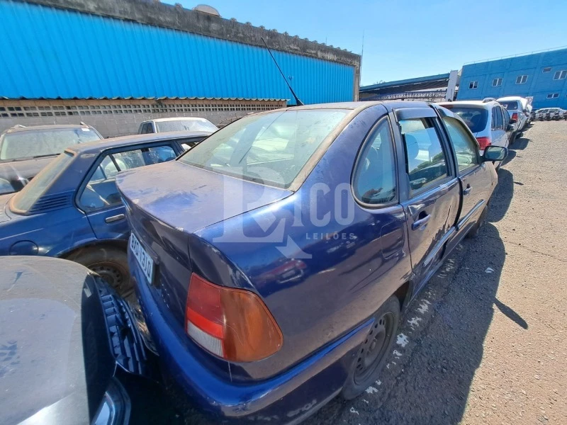 Volkswagen Polo Clas. 1.8 MI em Sergipe