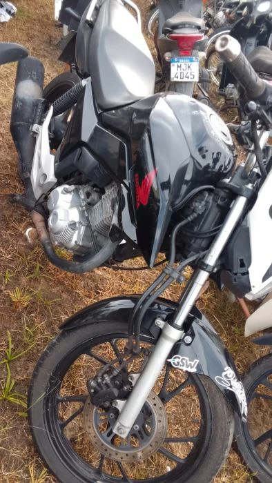 Honda CG 160 Fan 2023/2024 160cc Gasolina Manual em Camboriú - Santa Catarina