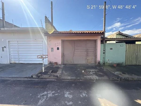 Casa com 2 Quartos em Bariri/SP em Bariri - São Paulo