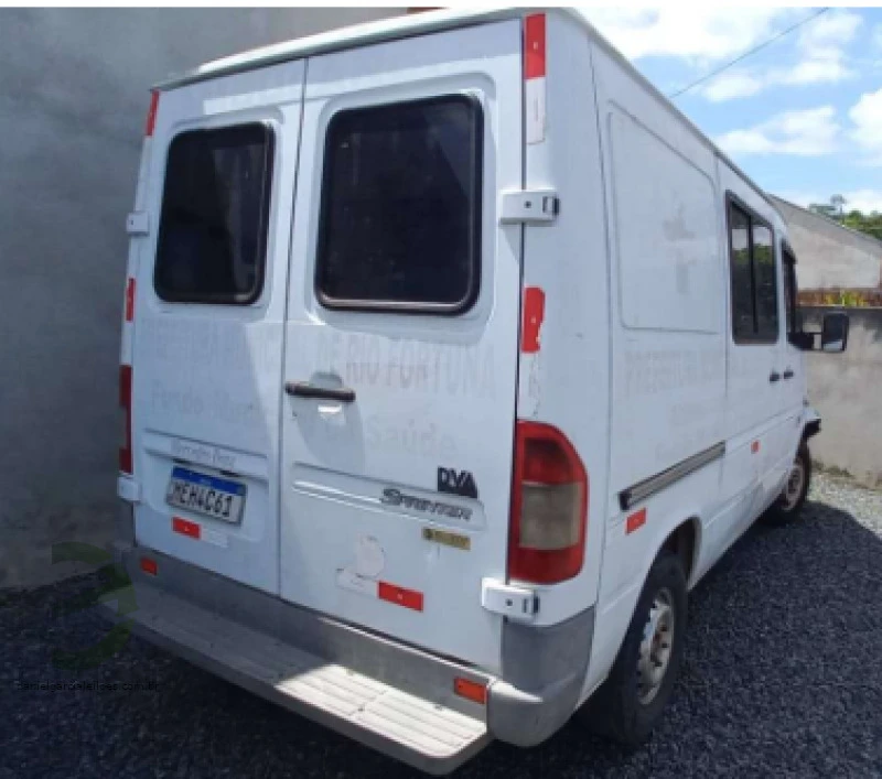 Mercedes-Benz Sprinter 2004 Van Automático?