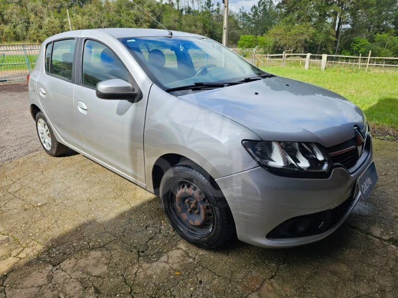 Renault Sandero 1.0 Ano 2014/2015 em Rio Pardo - Rio Grande do Sul