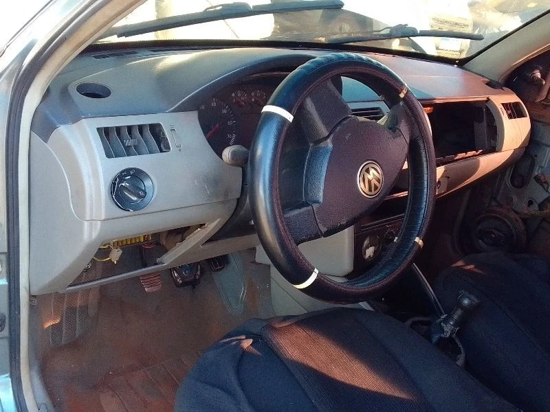 Volkswagen Gol 2000 1.6 16V em Tangará De Serra - Mato Grosso