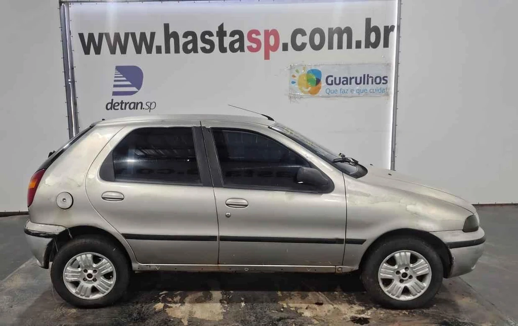 Fiat Palio 16V 1996 Cinza em Casa Branca - São Paulo