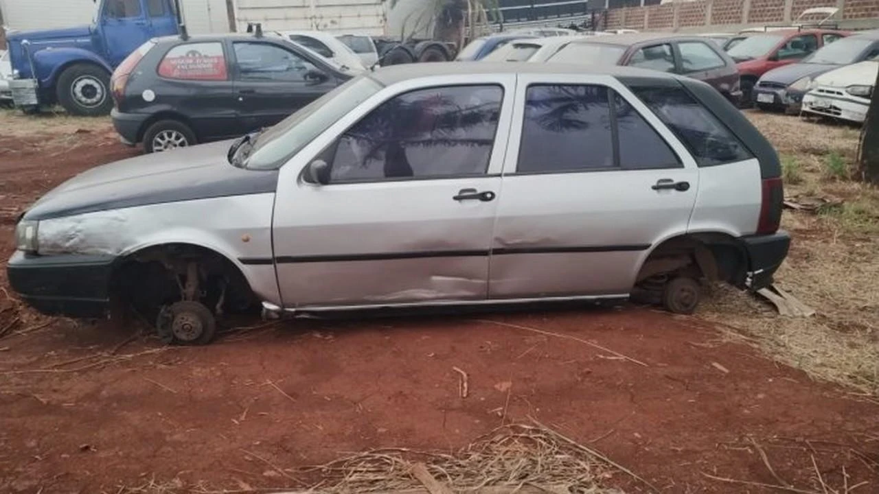 Fiat Tipo 1.6 IE 1994/1995 Cinza em Maringá - Paraná