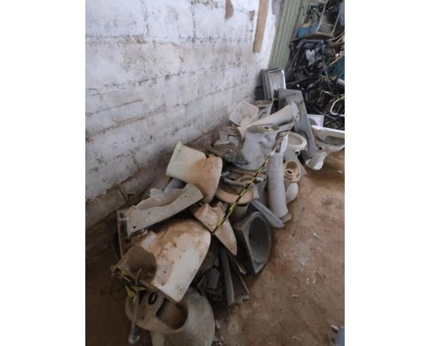 Lote de Vasos Sanitários Diversos – Louças Sanitárias Diversos Vasos para Reformas em Santa Margarida - Minas Gerais