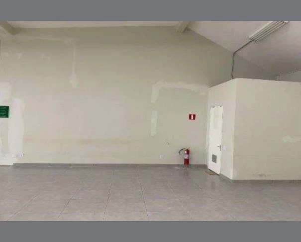 Loja Loja Comercial no Centro Mozarlândia/GO em Mozarlândia - Goiás