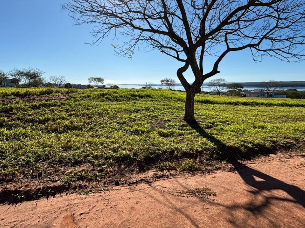 Terreno no Terras de Santa Cristina - Gleba V em Paranapanema/SP em Paranapanema - São Paulo