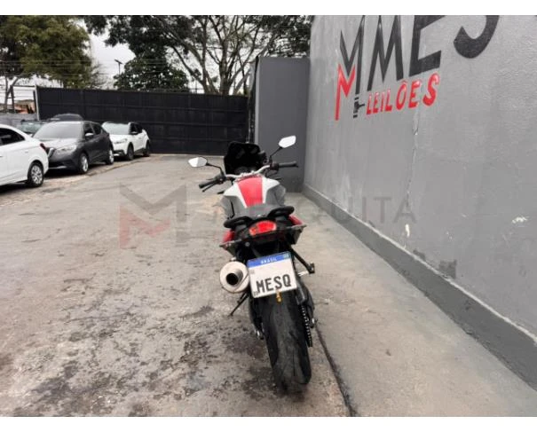 BMW F-800 R 2012 Vermelha 800cc Gasolina em São Paulo