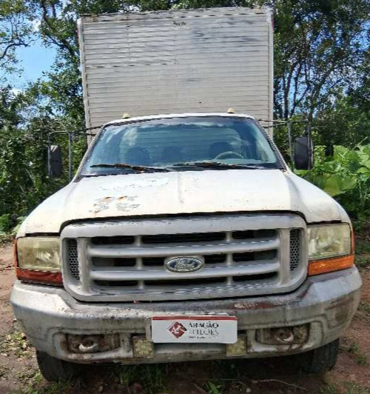 Ford F4000 G 2002 Recuperável em Recife - Pernambuco