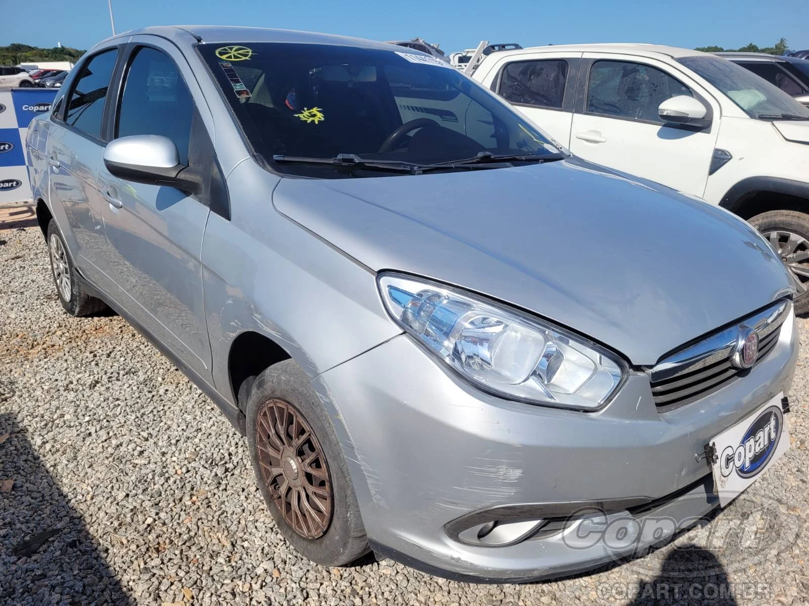 Fiat Grand Siena Attractive 2013 1.4 Evo em Eusébio - Ceará