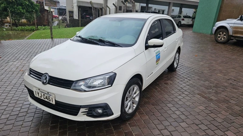 Volkswagen Voyage Sedã Branco em Nova Alvorada - Rio Grande do Sul