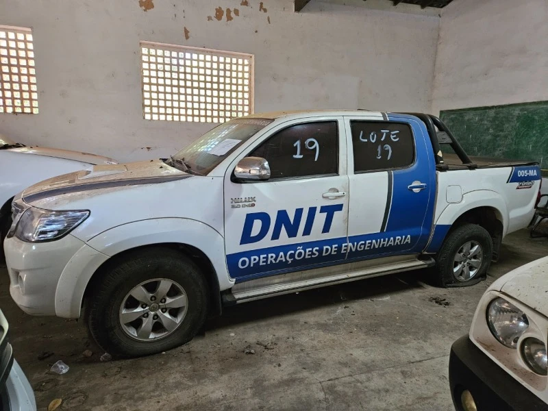 Toyota Hilux Cd4x4 SRV 2012/2013 Diesel em Caxias - Maranhão