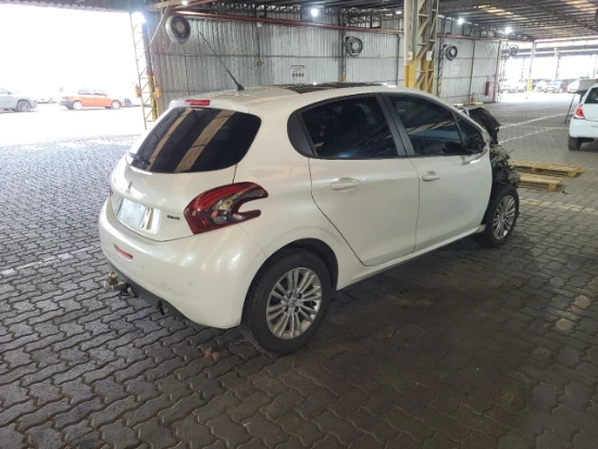 Peugeot 208 Allure MT 2017 em Nova Santa Rita - Rio Grande do Sul