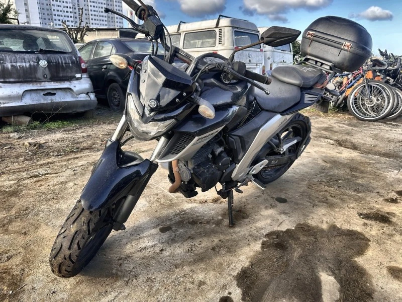 Yamaha Fazer FZ25 Fazer em Salvador - Bahia