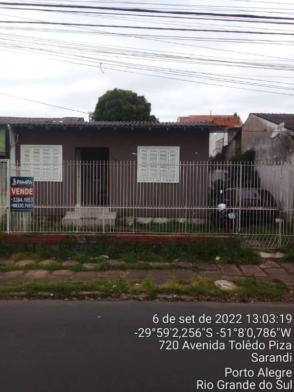 Casa com 2 Quartos e Terreno de 300m² em Porto Alegre/RS em Porto Alegre - Rio Grande do Sul