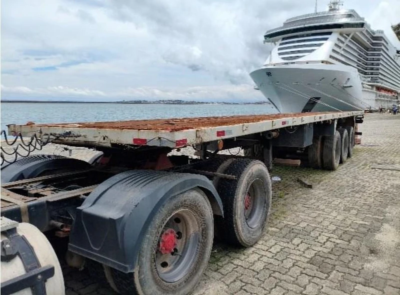 Krone REB REB Sucata com Motor Insservível em Salvador - Bahia