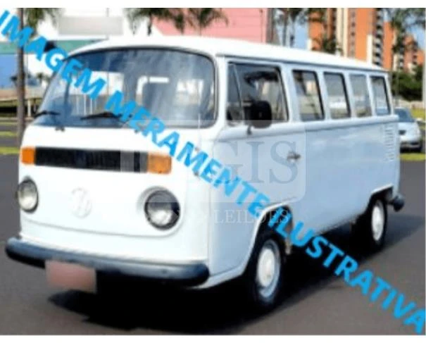 Volkswagen Kombi Kombi 1990 em São Manuel - São Paulo