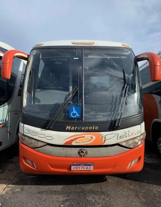 Marcopolo Platina 3500 2013 4x2 Diesel em Uberlândia - Minas Gerais