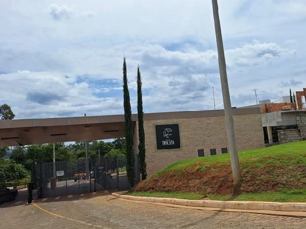 Terreno no Gran Park em Vespaniano/MG em Vespasiano - Minas Gerais