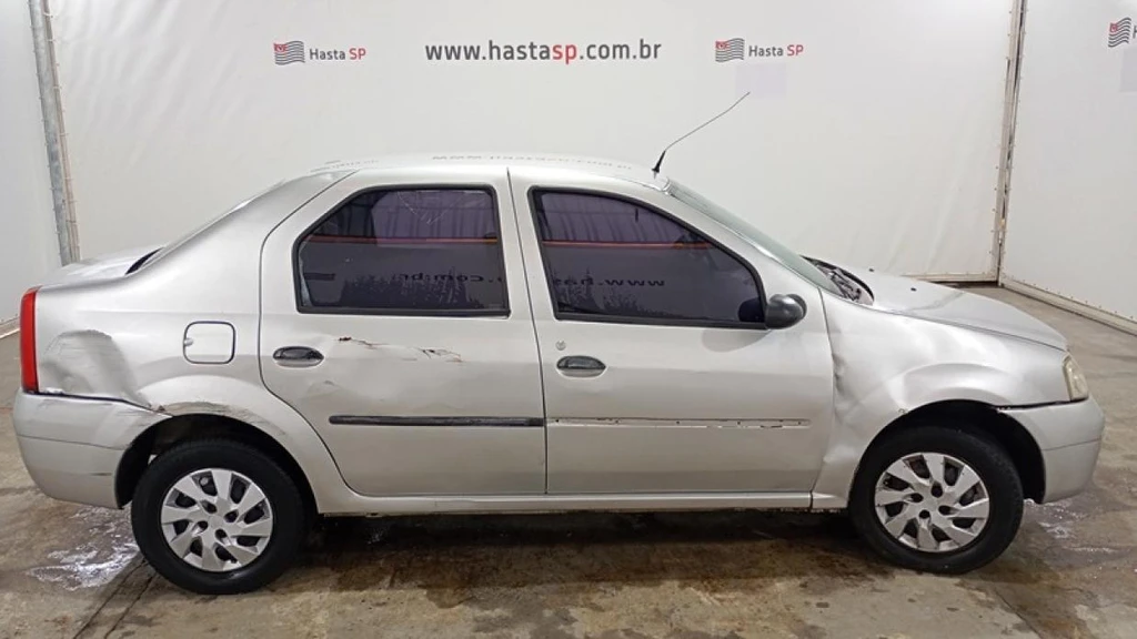 Renault Logan Exp 1016V 2008 Prata em Itirapina - São Paulo