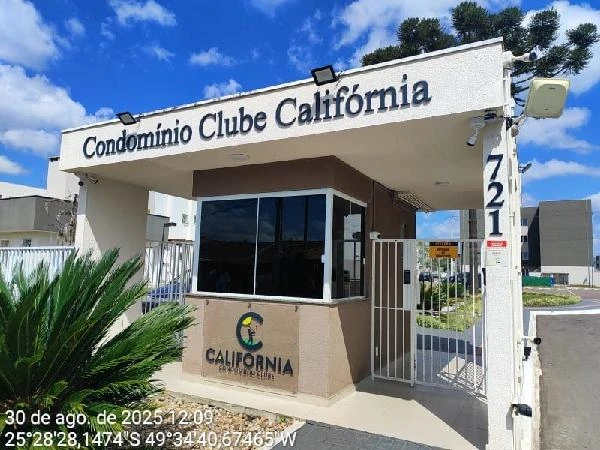 Apartamento com 2 Quartos e 1 Vaga em Campo Largo/PR em Campo Largo - Paraná