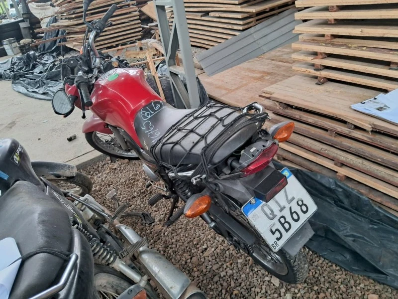 Honda CG 125I Fan 2017 125cc Manual em São José - Santa Catarina