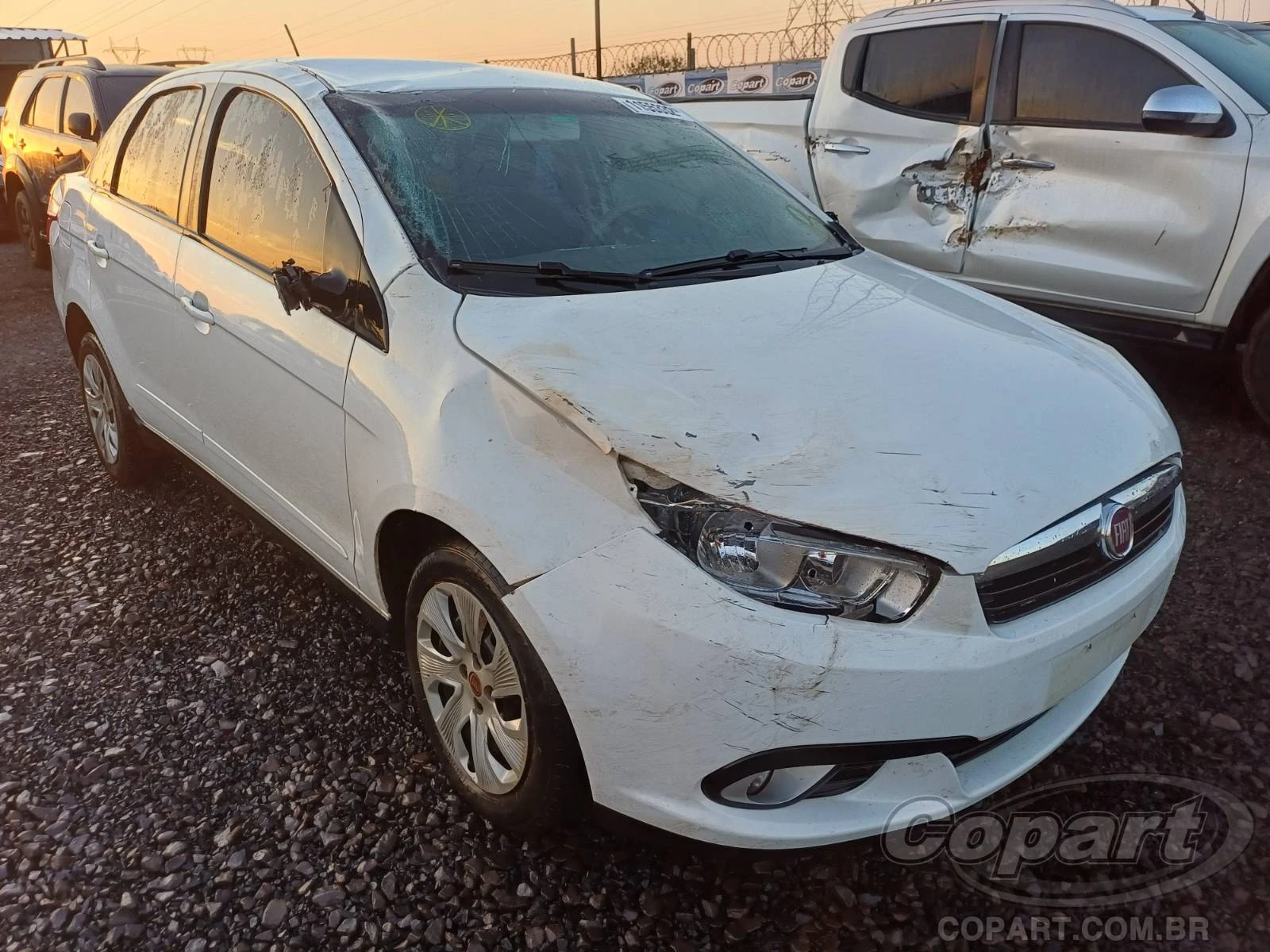 Fiat Grand Siena Attractive 2015 1.4 Evo Automático em Canoas - Rio Grande do Sul